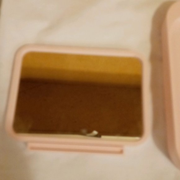 Mary Kay Mirrored Tray (vintage) pre-loved - Picture 6 of 6